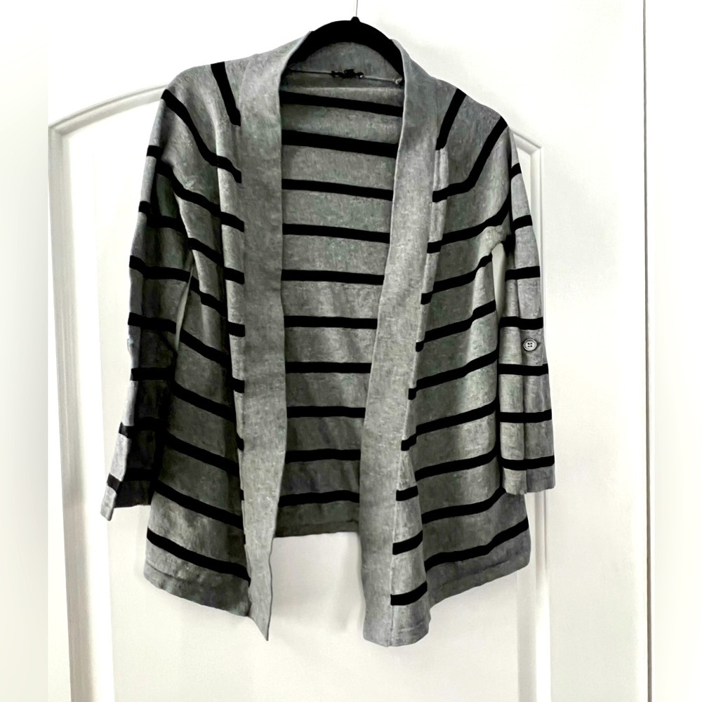 Express Cardigan Women Small Parisian Grey Black Striped Roll Tab Open Front‎